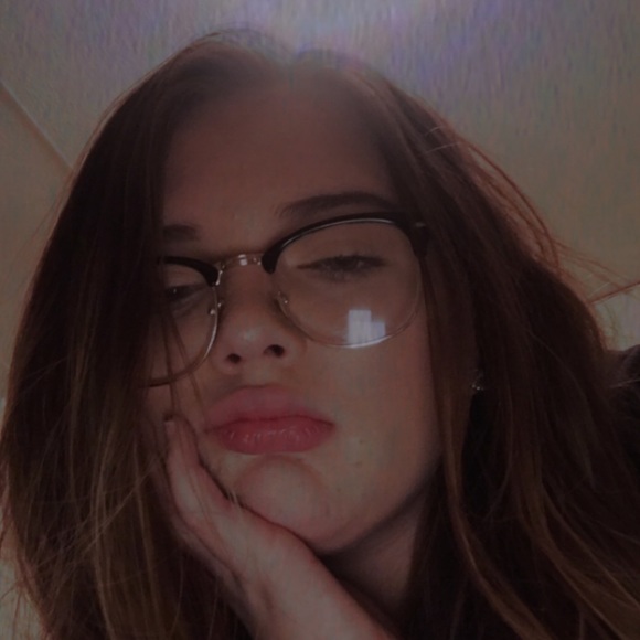 Meet your Posher, Miki - Picture 1 of 1